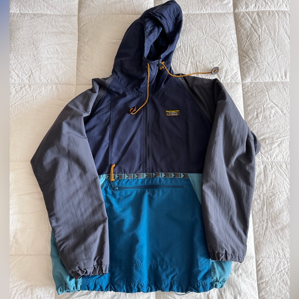 LL BEAN Women's Mountain Classic Insulated Anorak